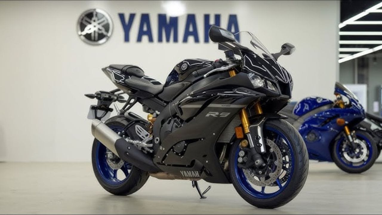 Yamaha YZF R9 bike