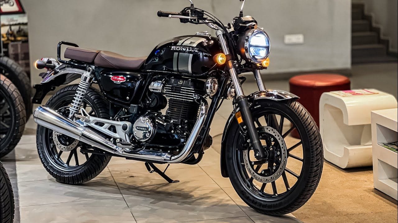 Honda Hness CB380 Bike